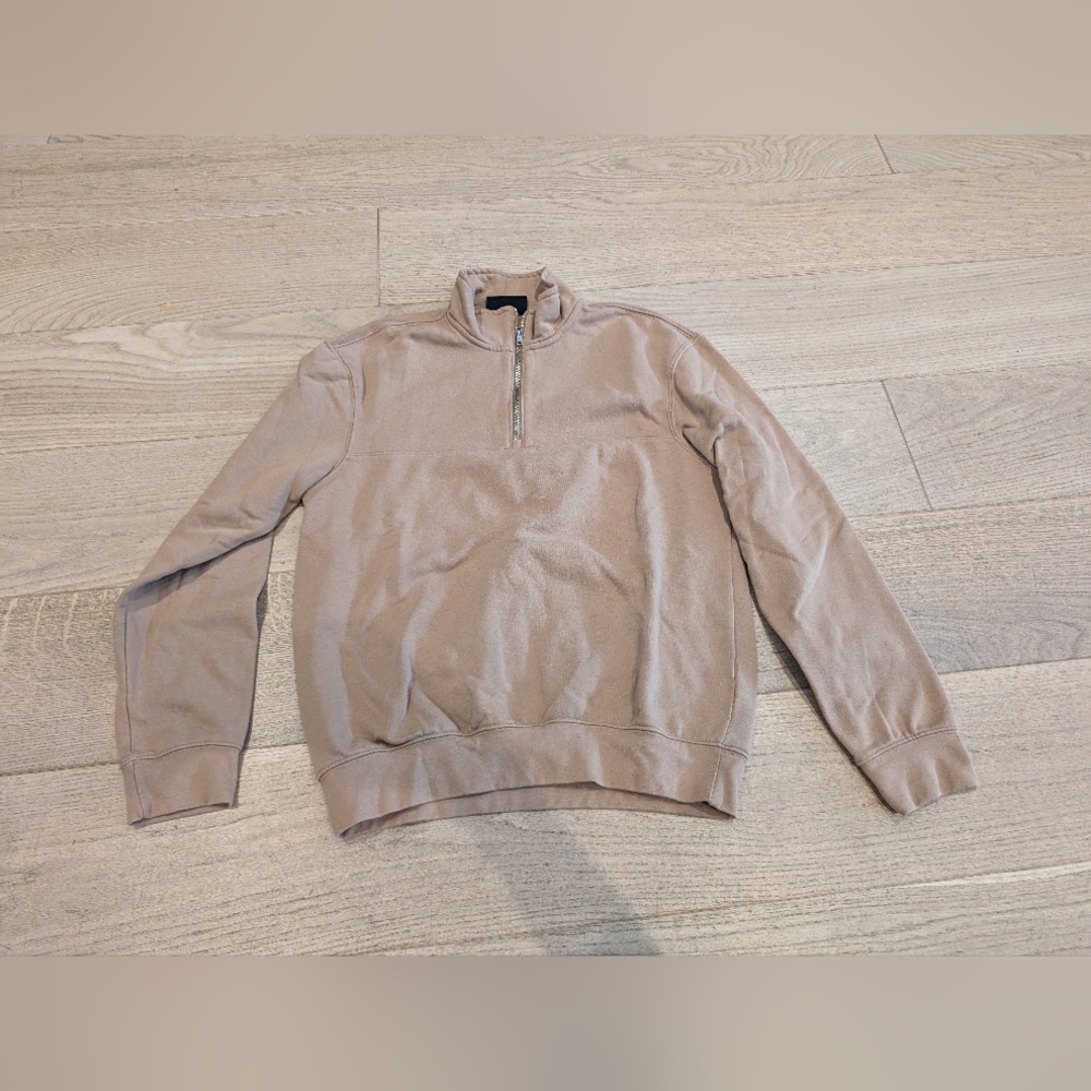 H&M Men's Tan Sweatshirt. Size small.